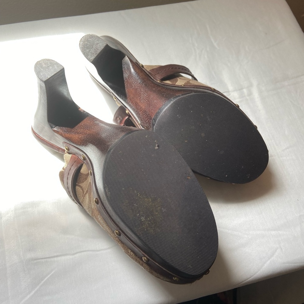 Coach Brown Signature Leather Studded Mule Clogs Heel Sz 8.5 - Picture 4 of 5